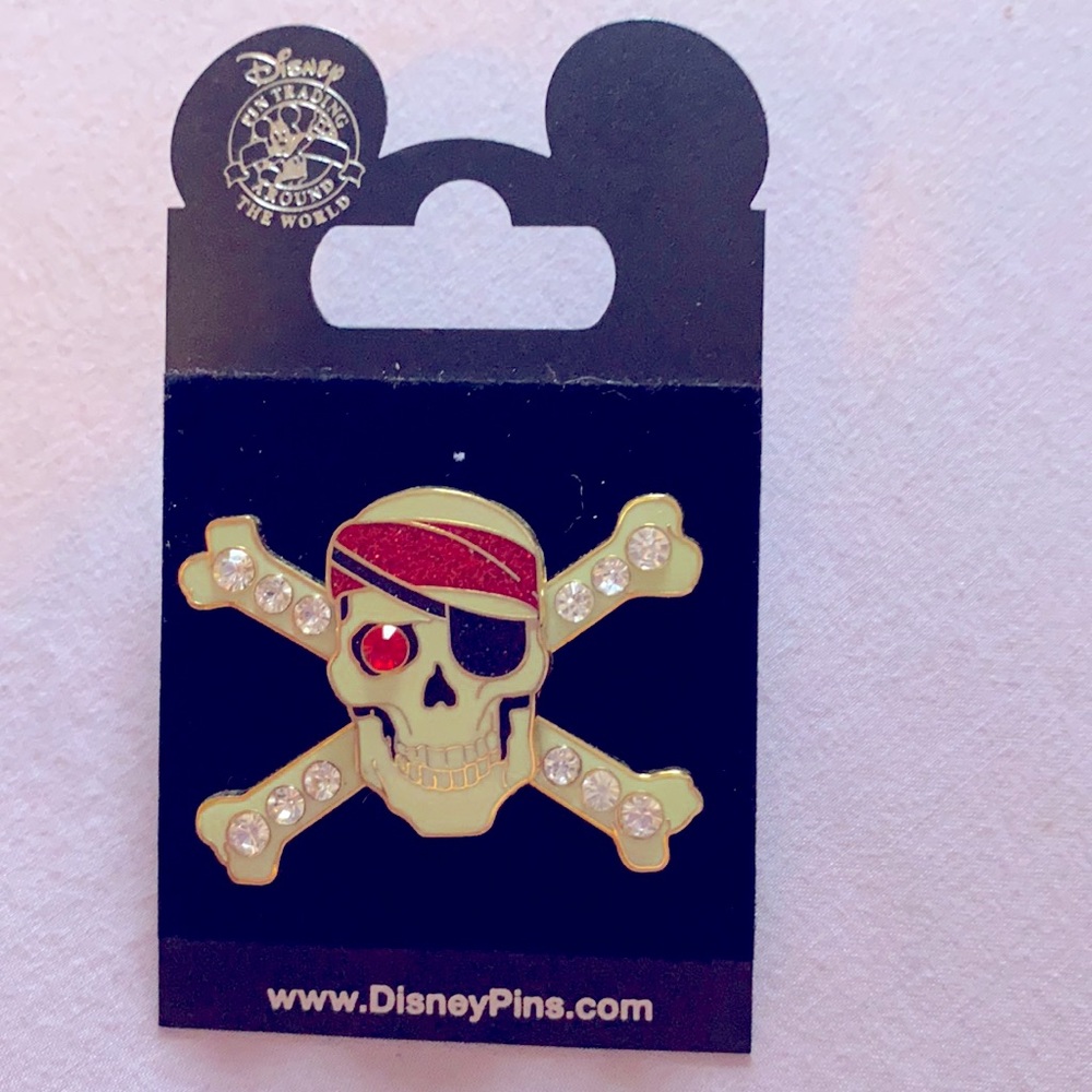 Disney Pirate glow in the dark pin